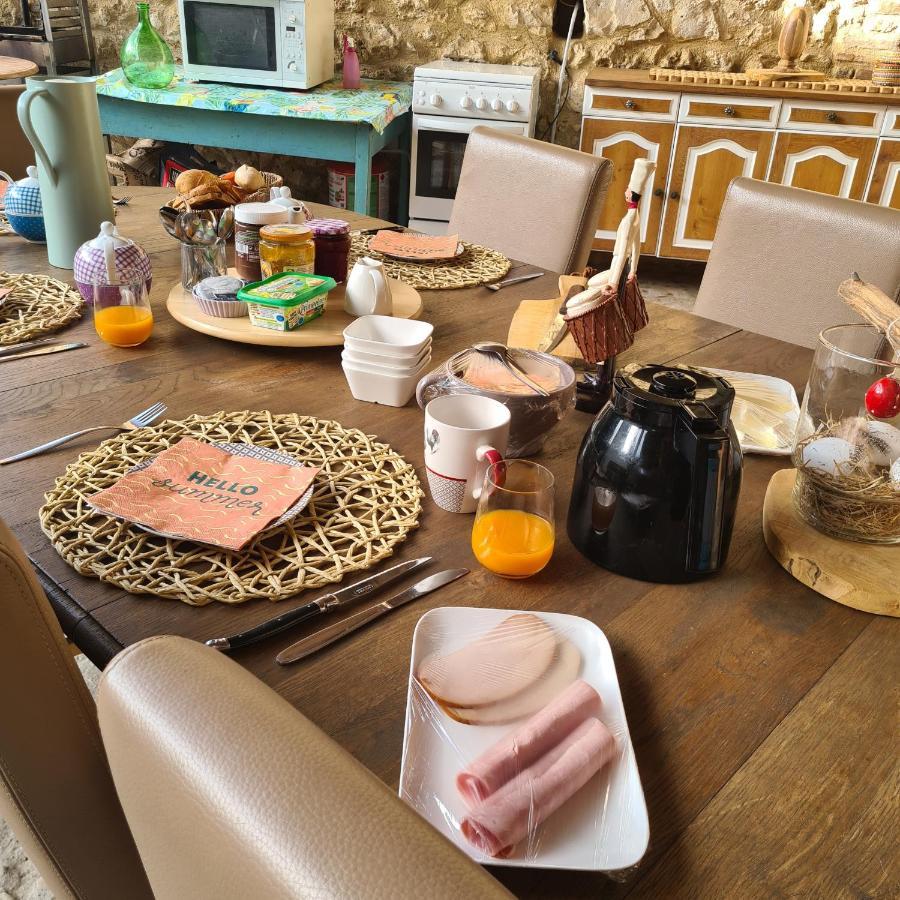 Le Coq en Repos Rozemarijn Bed and Breakfast Saint-Sylvestre-sur-Lot Buitenkant foto