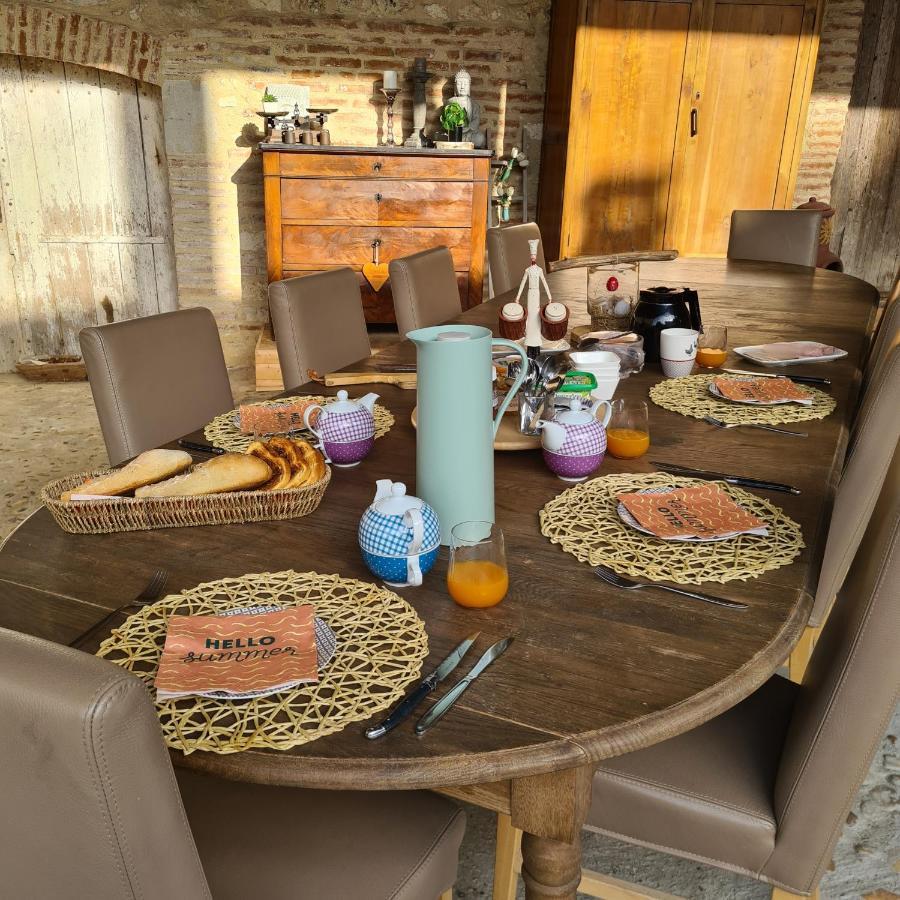 Le Coq en Repos Rozemarijn Bed and Breakfast Saint-Sylvestre-sur-Lot Buitenkant foto