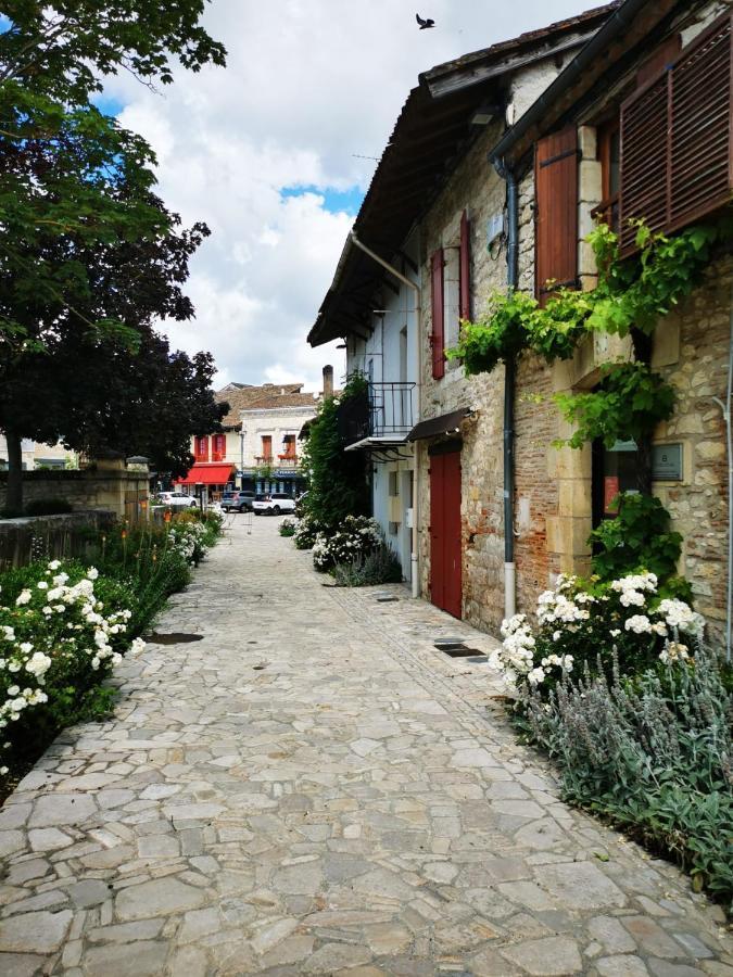 Le Coq en Repos Rozemarijn Bed and Breakfast Saint-Sylvestre-sur-Lot Buitenkant foto