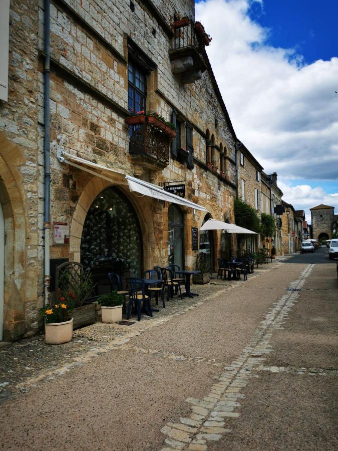 Le Coq en Repos Rozemarijn Bed and Breakfast Saint-Sylvestre-sur-Lot Buitenkant foto